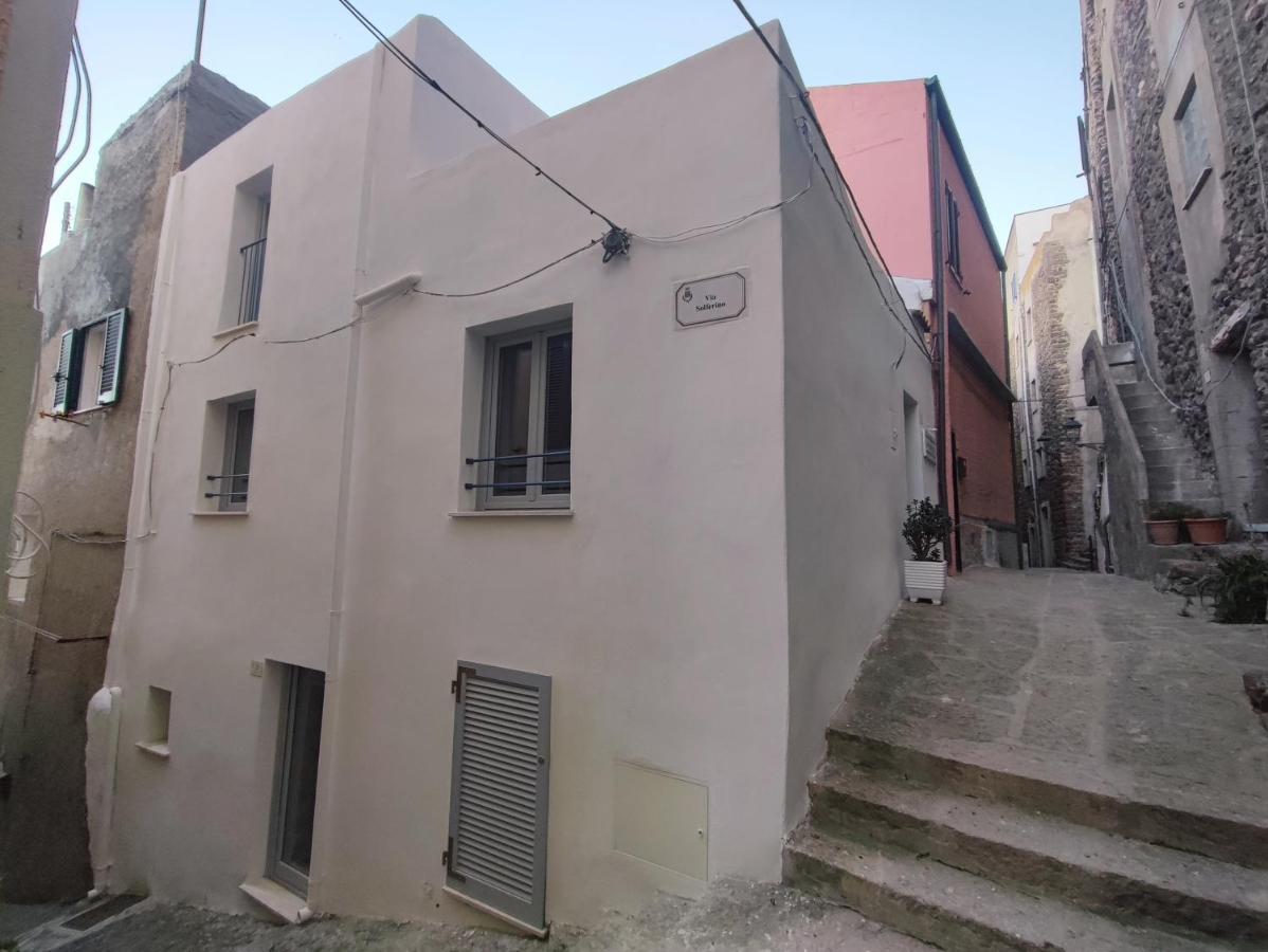 Residenza Nel Borgo L'Appusentu Bed & Breakfast Castelsardo Dış mekan fotoğraf