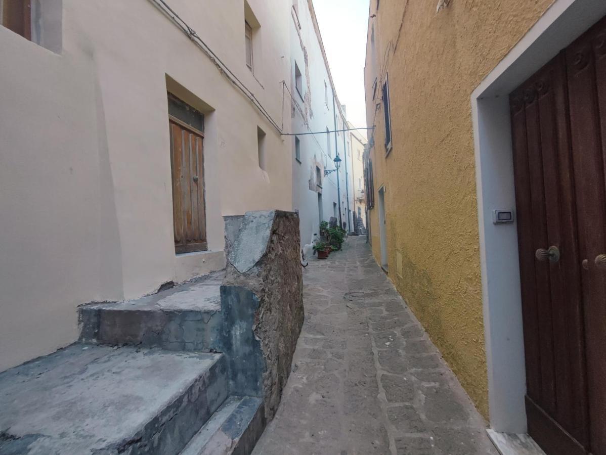 Residenza Nel Borgo L'Appusentu Bed & Breakfast Castelsardo Dış mekan fotoğraf